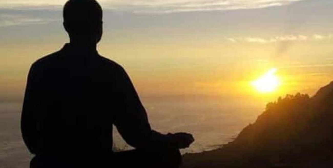 La meditación, herramienta clave para hacerle "bajar un cambio" al estrés diario y la ansiedad