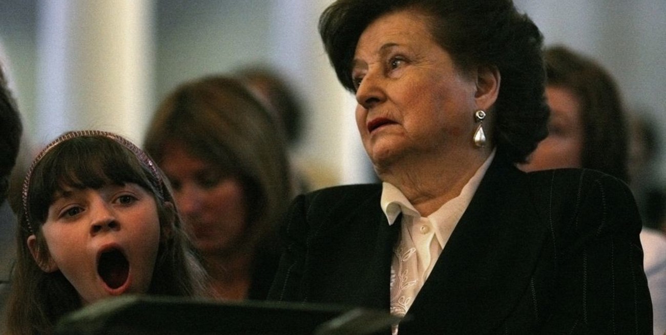 Murió Lucía Hiriart, viuda del dictador chileno Augusto Pinochet