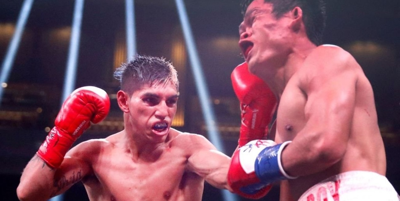 El "Puma" Martínez se quedó con el título supermosca de la FIB