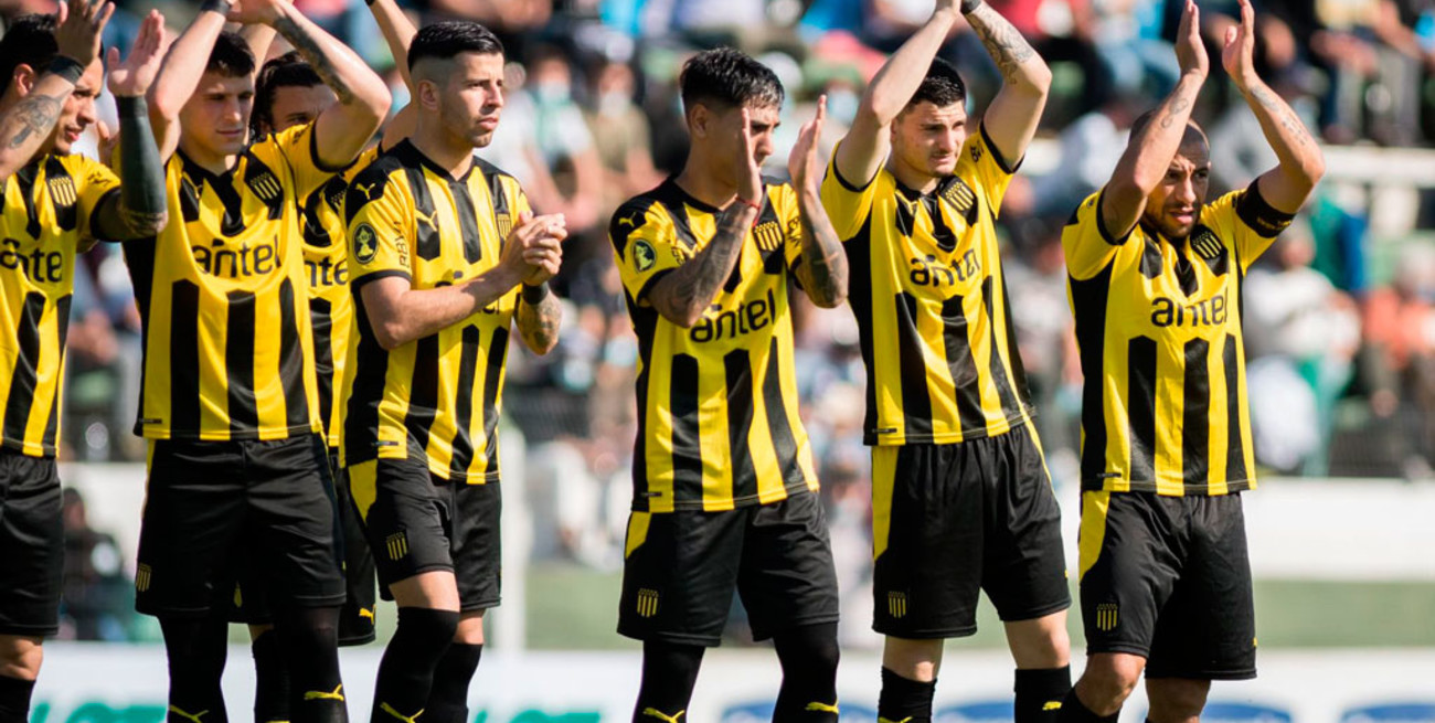 Peñarol y Athlético Paranaense van por la final de la Sudamericana
