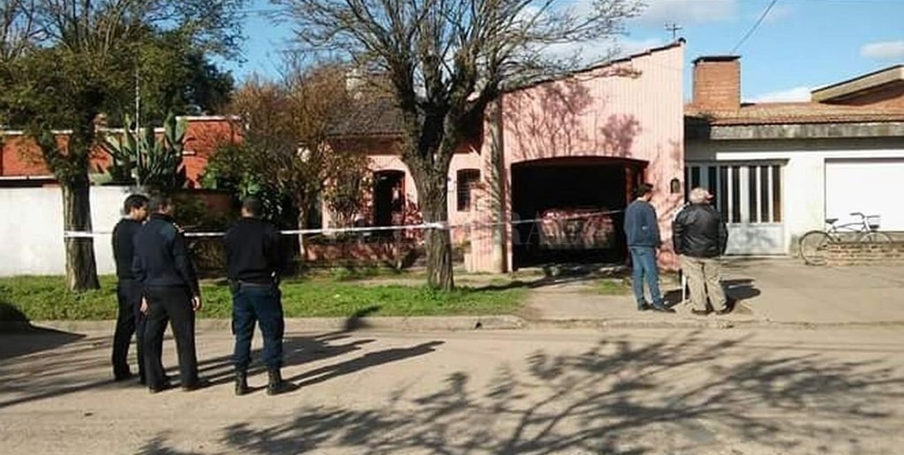 Asesinaron a un profesor y a su perro en María Teresa