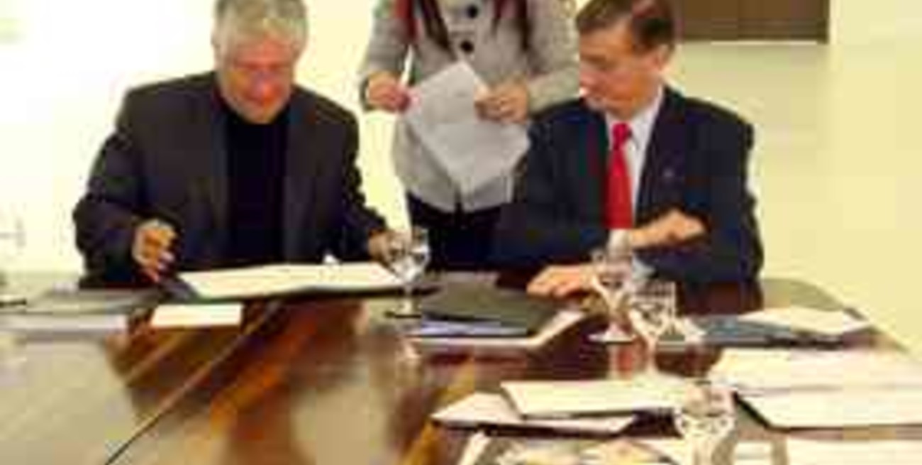 Binner firmó un protocolo de cooperación con el Estado de Paraná