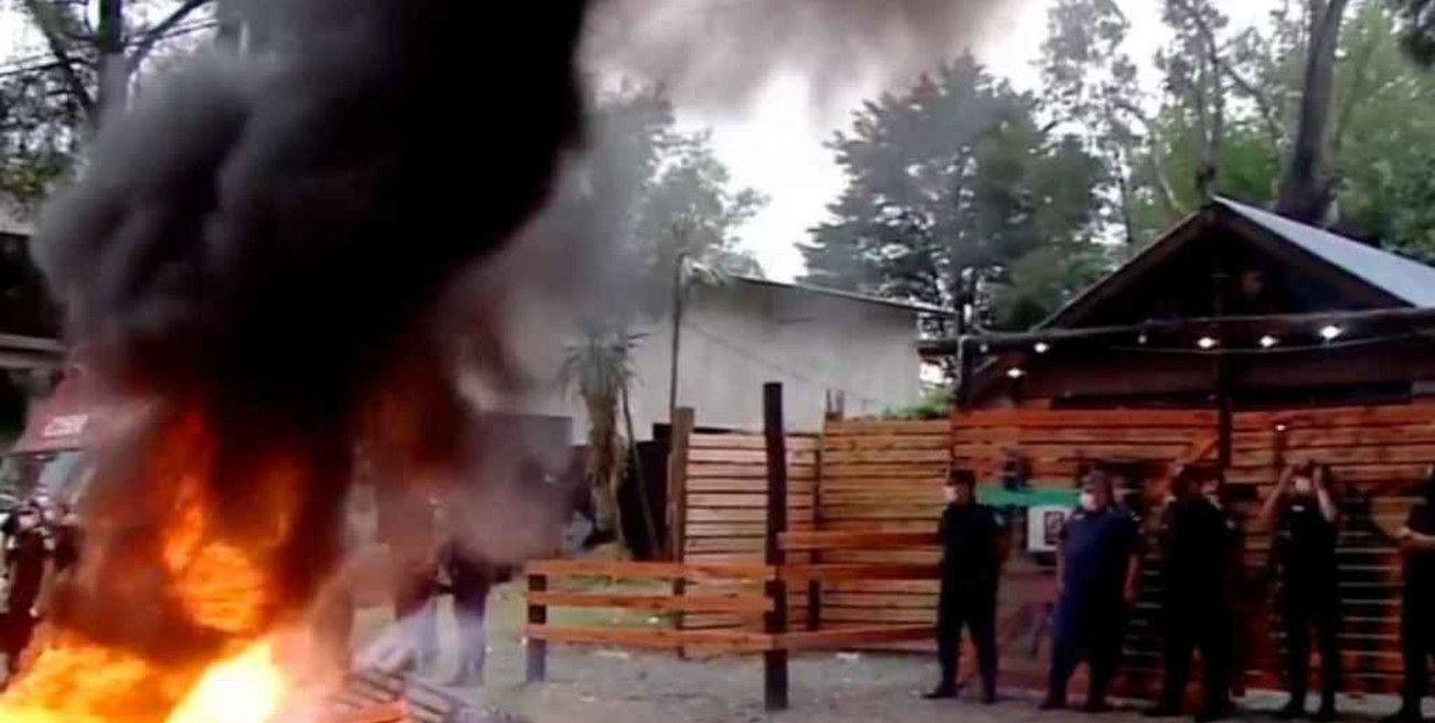 Pilar: disturbios durante la protesta frente al bar en el que asesinaron a Braian Cuitiño 