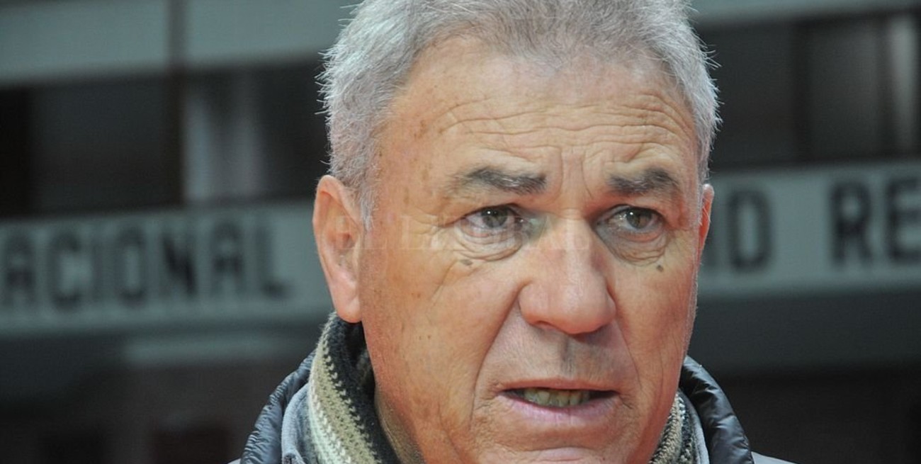 Pumpido: "El fútbol debe volver y servir para que la gente se entretenga"