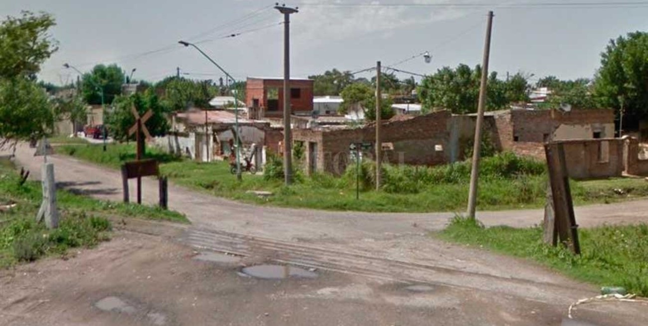 Disparos, incendio y amenazas por una casa en Santo Tomé