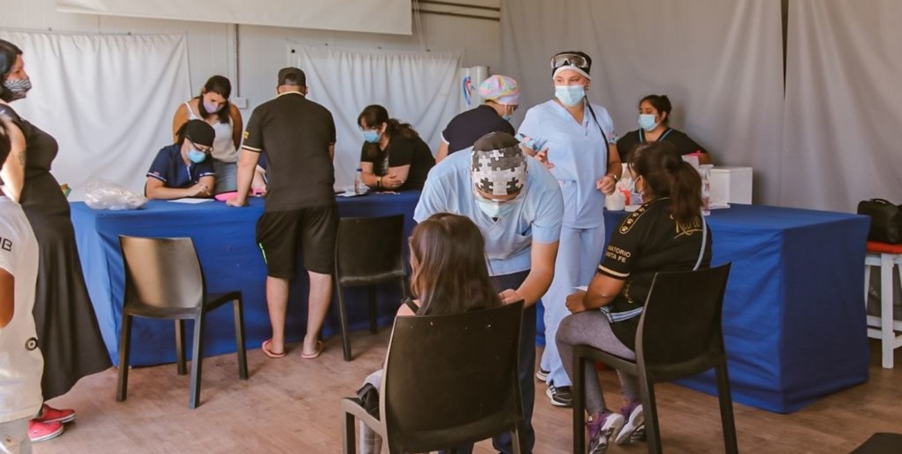 En El Alero de barrio Acería comenzó a aplicarse la vacuna contra el Covid-19