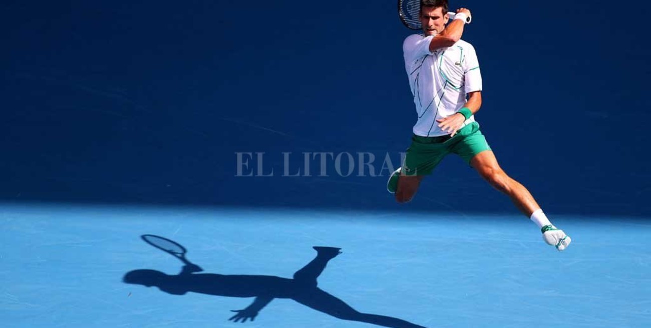 Djokovic permanece retenido en Melbourne tras apelar la negativa de ingreso a Australia