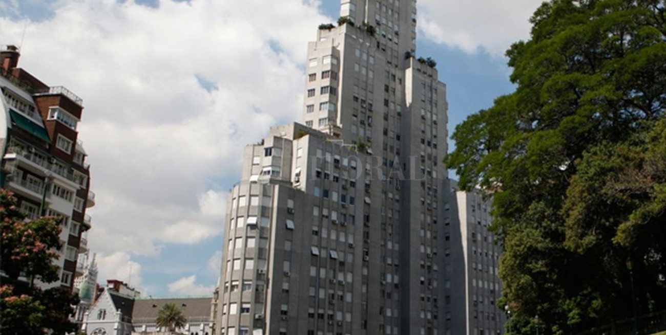 En oferta: dueño vende o alquila el piso más caro del edificio Cavanagh