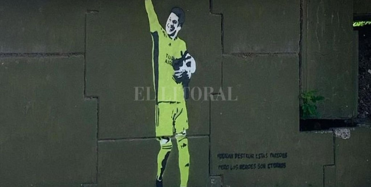 Enzo Pérez quedó inmortalizado como arquero en un mural