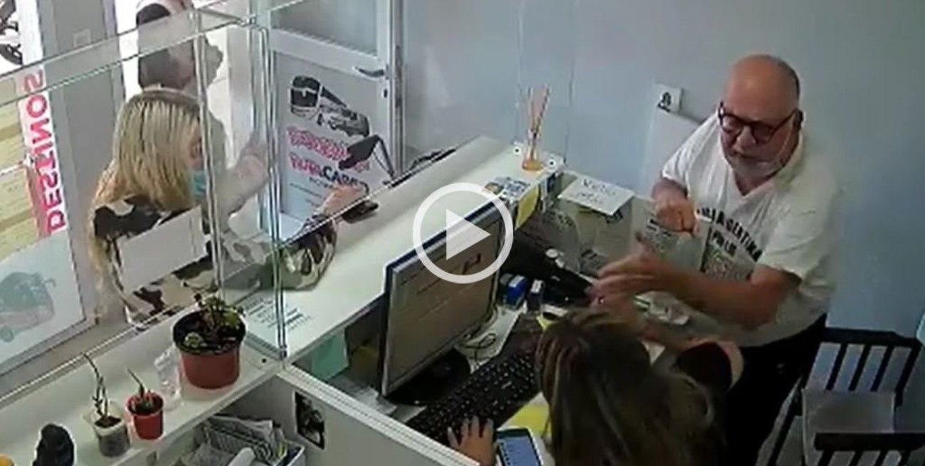 Citan a declarar al militante de derechos humanos José Schulman por agredir a una empleada