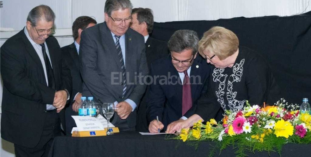 Firmaron acta compromiso para la constitución del Polo Tecnológico Esperanza