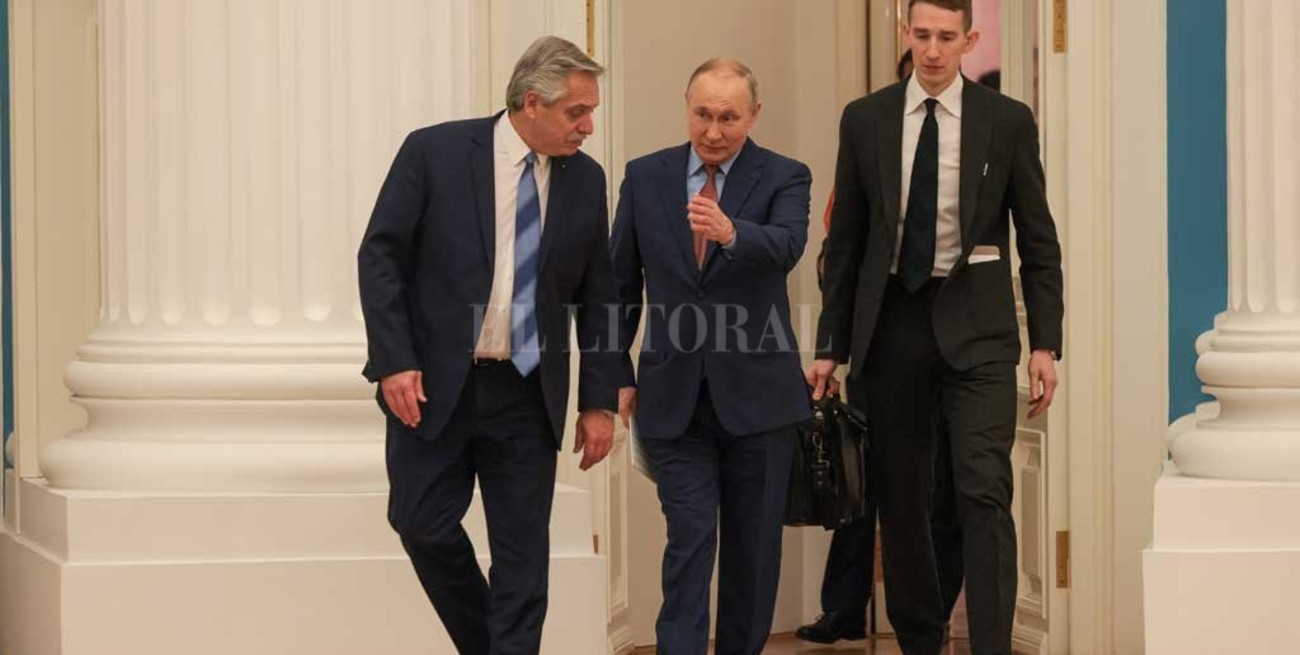  Fernández viaja a China, la segunda escala de su gira internacional