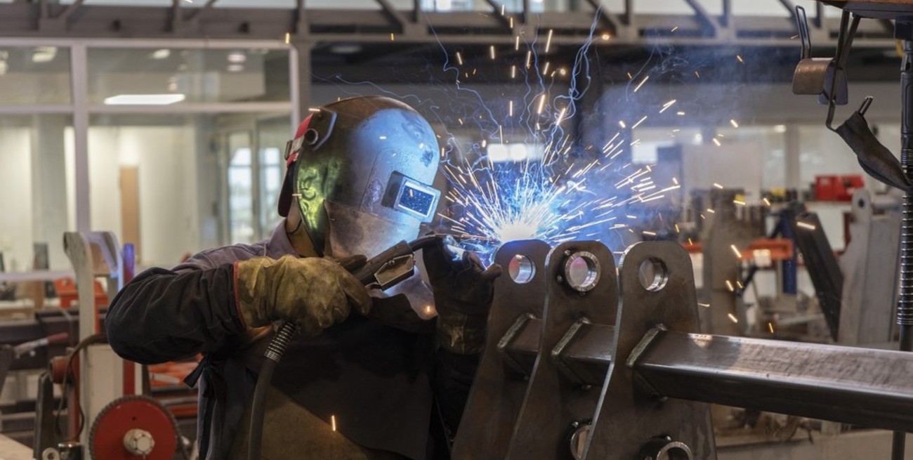 El boom de la maquinaria agrícola se siente fuerte en Armstrong y Las Parejas