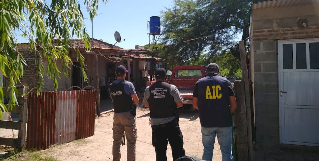 Allanaron "aguantaderos" de la zona noroeste de la ciudad de Santa Fe