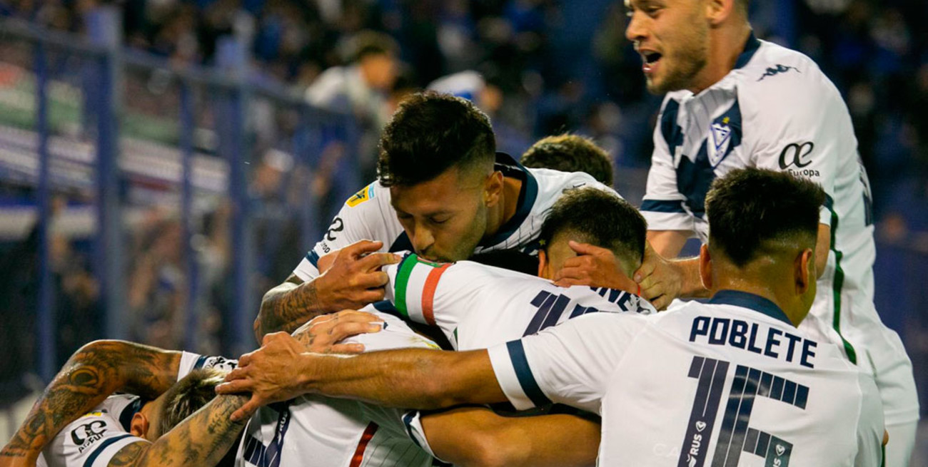 Vélez, invicto hace ocho partidos, visita a Newell´s en Rosario