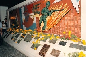El homenaje en la Plaza del Soldado. 