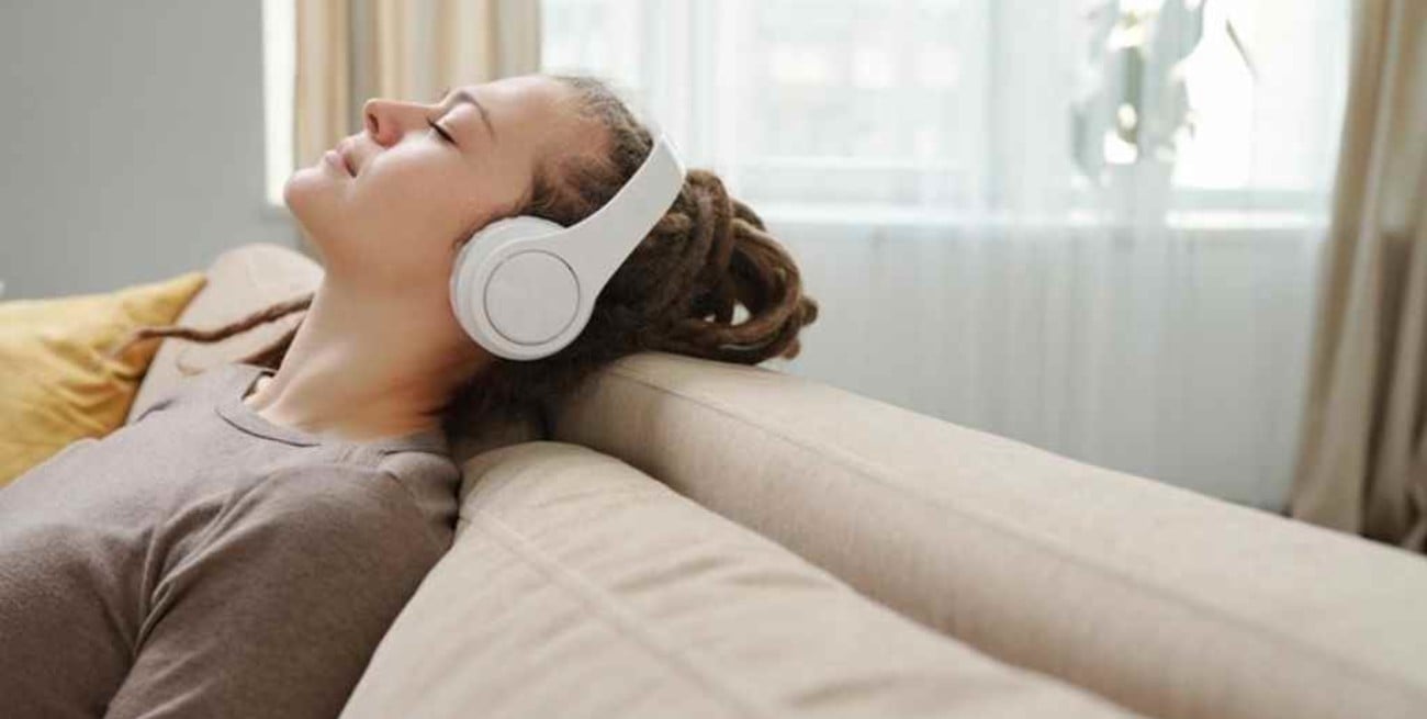 La importancia de tener una buena salud auditiva: cómo prevenir y cuidar los oídos