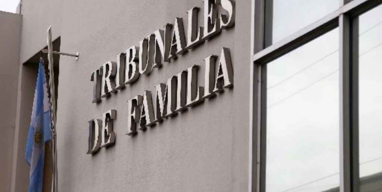 Ordenaron suspender el carnet de conducir a un hombre que no paga la cuota alimentaria de su hija