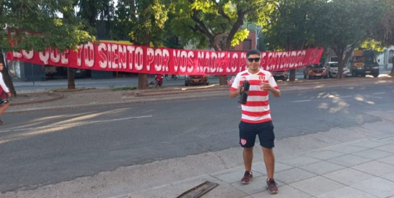 Un hincha de Unión arrancó la previa 10 horas antes del partido contra Junior