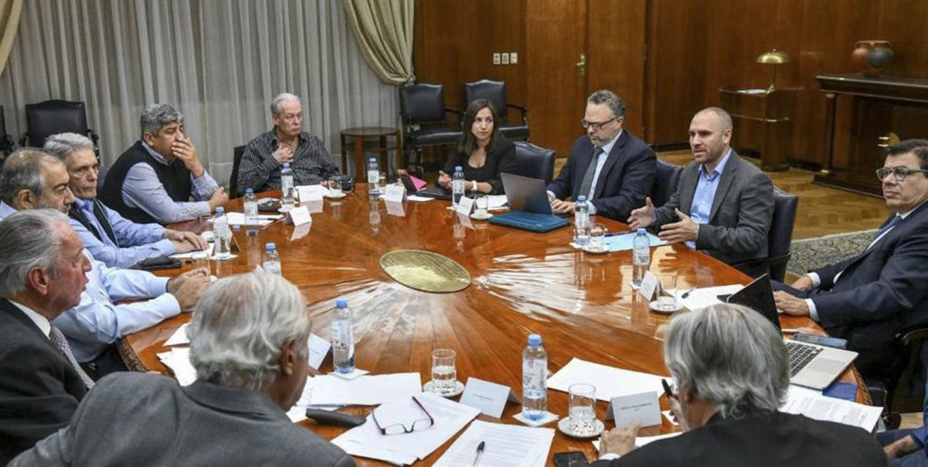 Gobierno nacional, CGT y la UIA acordaron adelantar paritarias