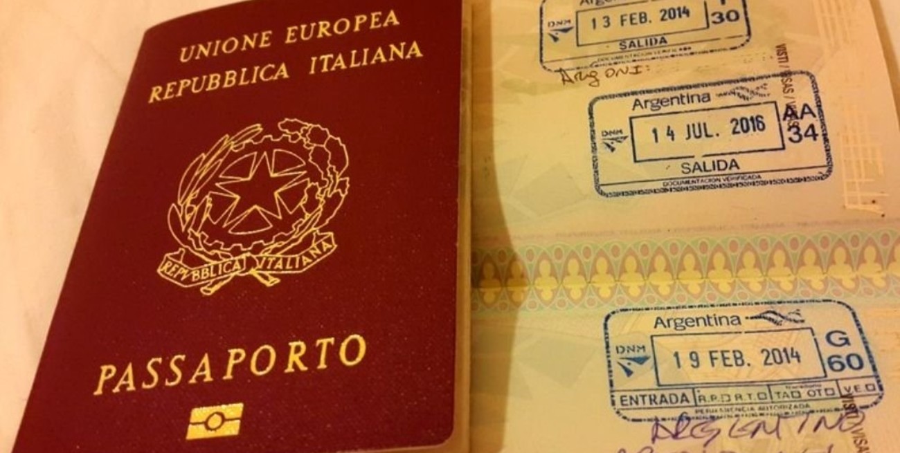 Italia analizará medidas que permitan agilizar el trámite de la doble ciudadanía para los argentinos