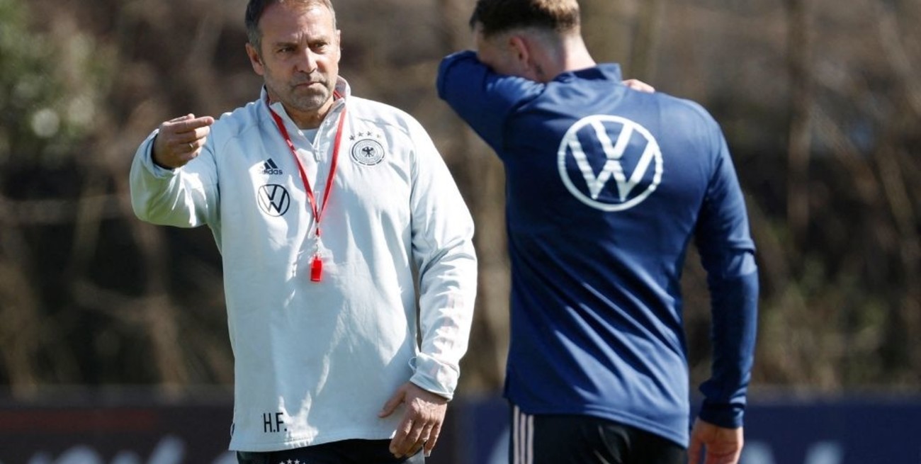 Flick, entrenador de la Selección de Alemania, ve correcto la expulsión de Rusia por parte de FIFA