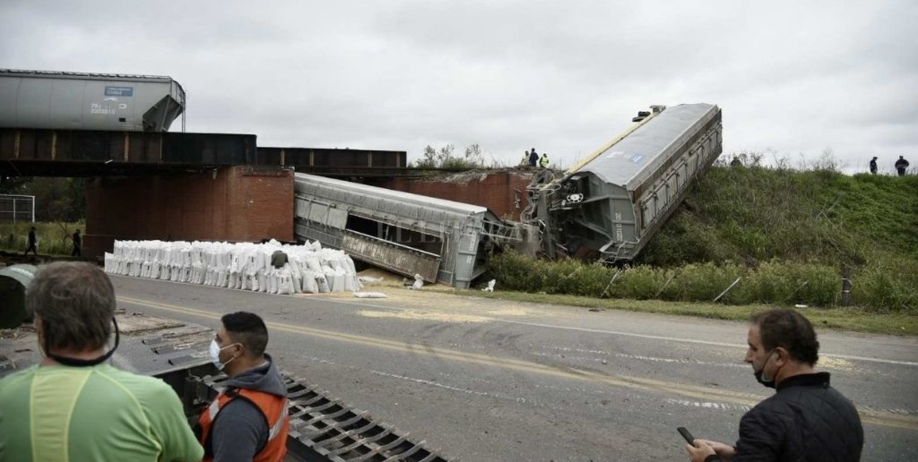 Accidente del tren: continúan los desvíos en la Ruta Nacional 33 por el puente "La Virginia"