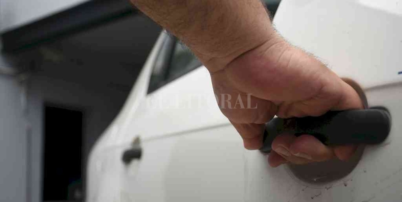 Dos condenados por múltiples escruches y el robo a un auto usando un inhibidor de señal