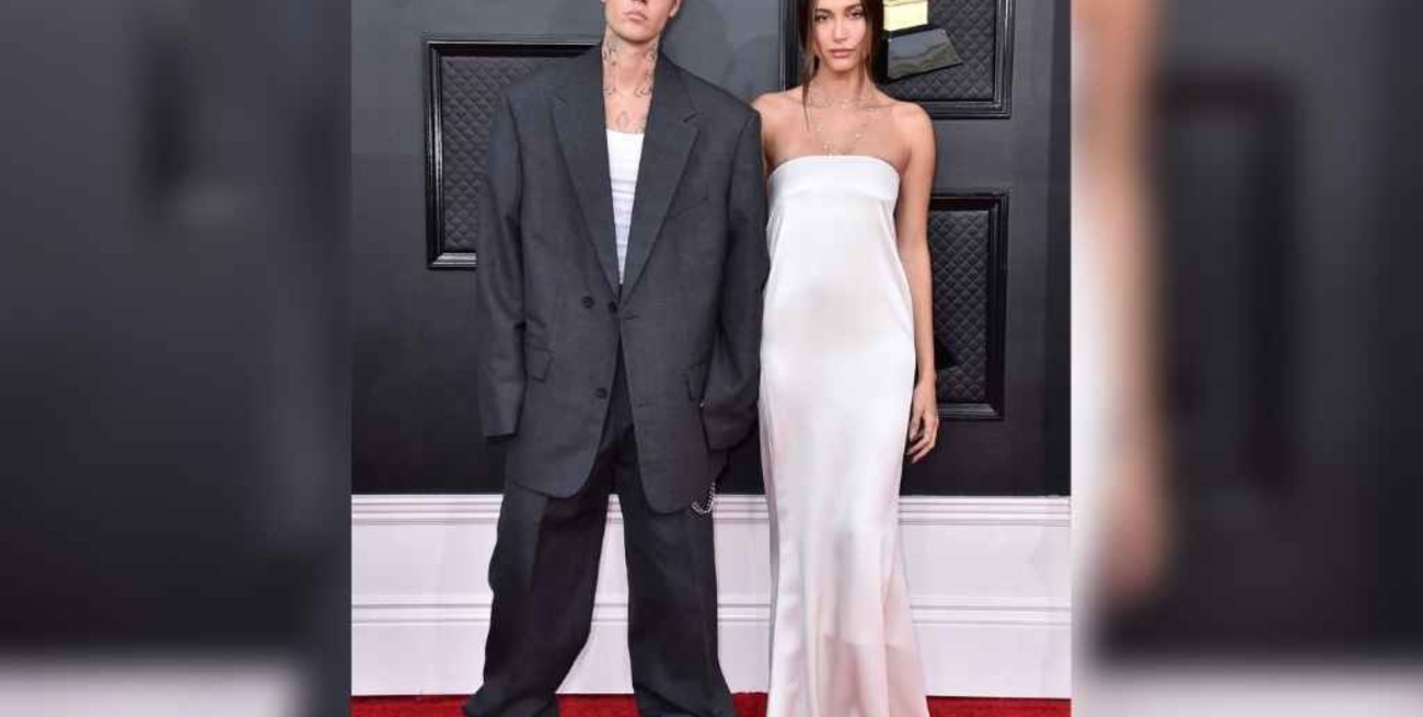 Grammy 2022: cuánto salen las lujosas Crocs que usó Justin Bieber