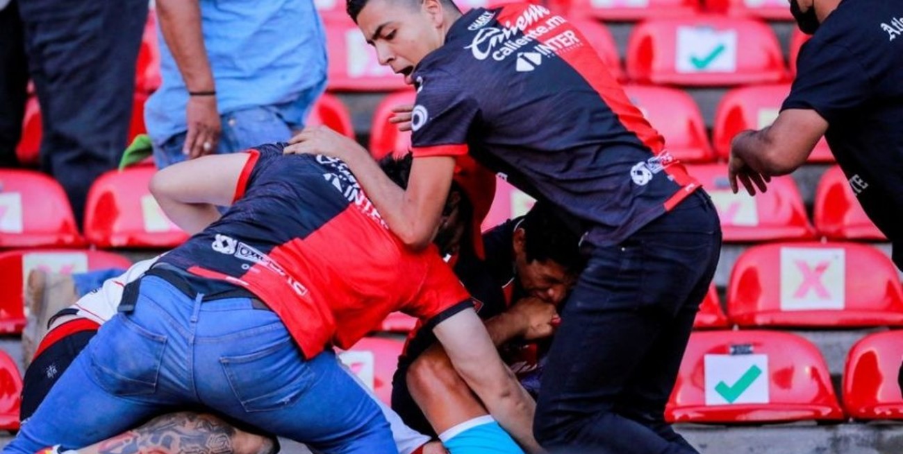 Suspenden a cinco funcionarios de seguridad tras los sangrientos incidentes en Querétaro