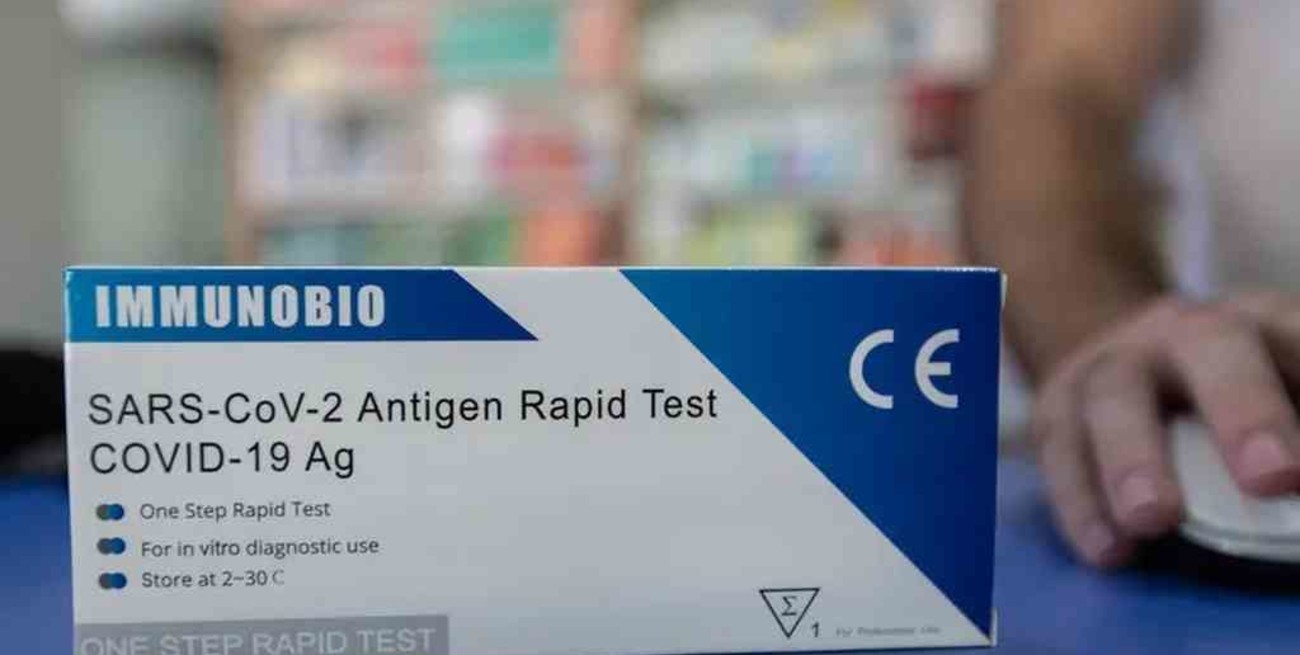 Coronavirus: dos mil autotest son vendidos por día en farmacias de todo el país