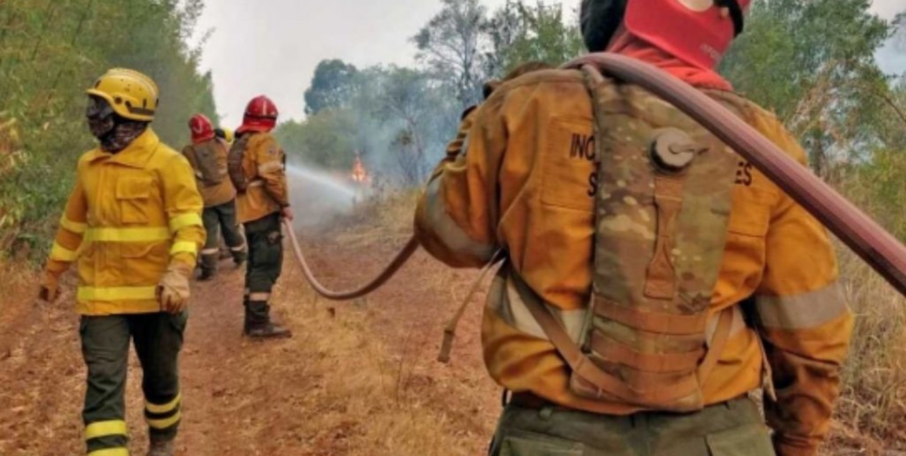 Corrientes: entregan un auxilio de 80 mil pesos a prestadores turísticos por los incendios