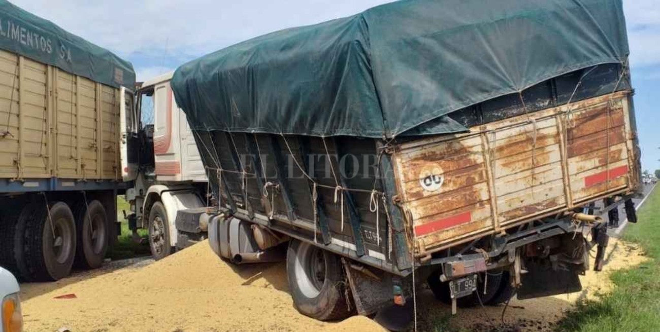 Ruta 33: múltiple colisión entre tres camiones y dos autos