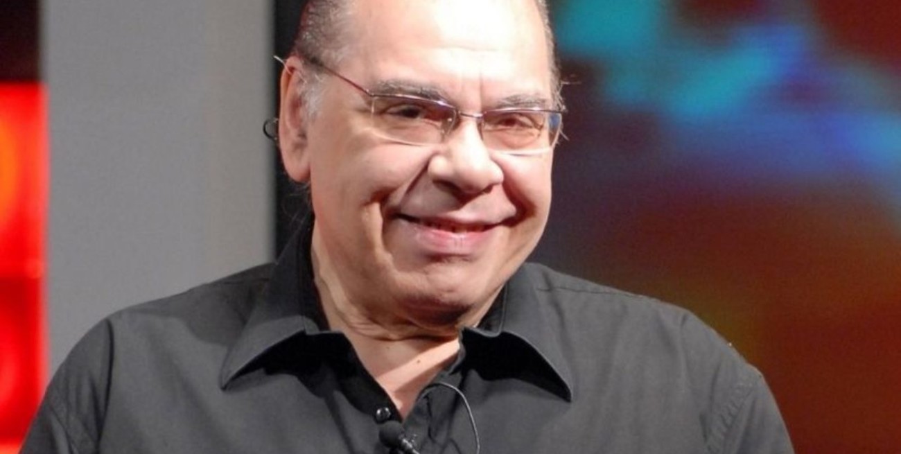 Enrique Pinti es velado en el Multiteatro, donde tuvo su último espectáculo