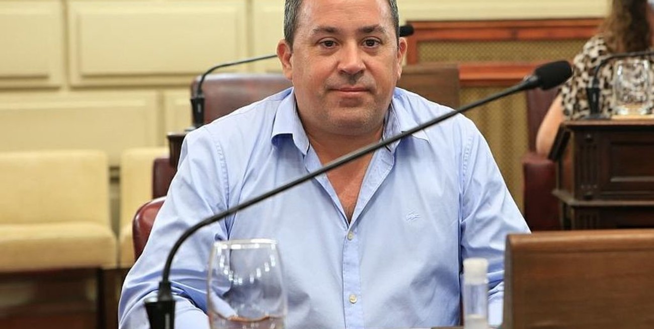 Julierac Pinasco: "El Gobierno no debe controlar contenidos en las redes sociales"