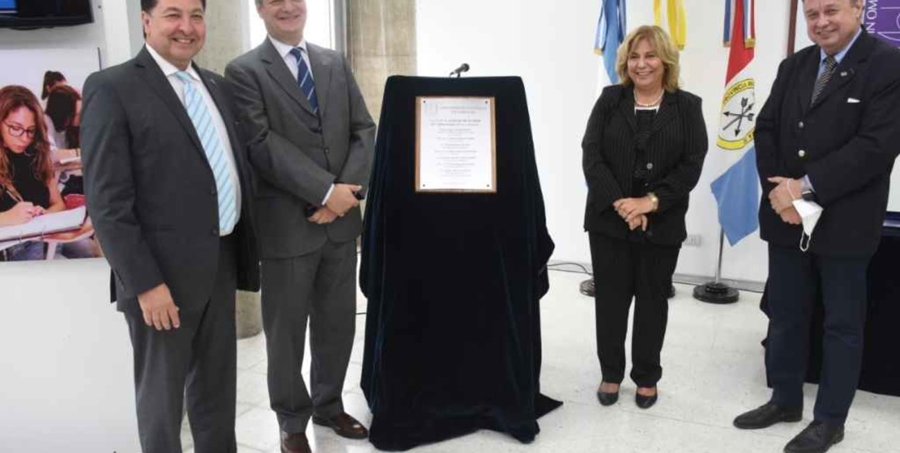 La Facultad de Ciencias de la  Salud celebró sus 10 años