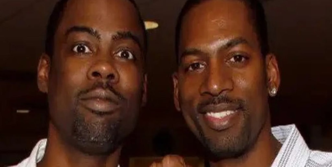 Al hermano de Chris Rock le gustaría ver que a Will Smith le quitaran su premio Oscar al mejor actor.