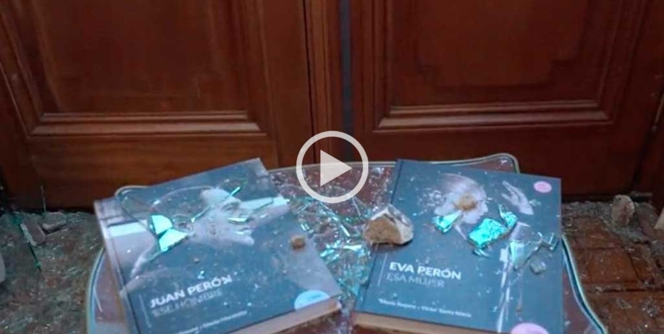 Dudas sobre el video de Cristina Kirchner y su despacho apedreado