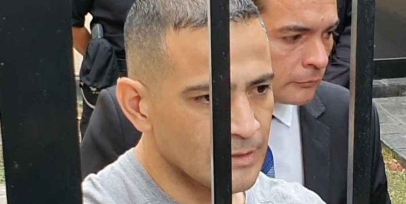 Cuál es la situación del policía que estuvo preso por intentar detener a un delincuente