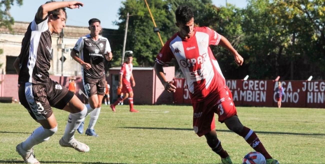 Platense goleó a Unión en el partido postergado de Reserva