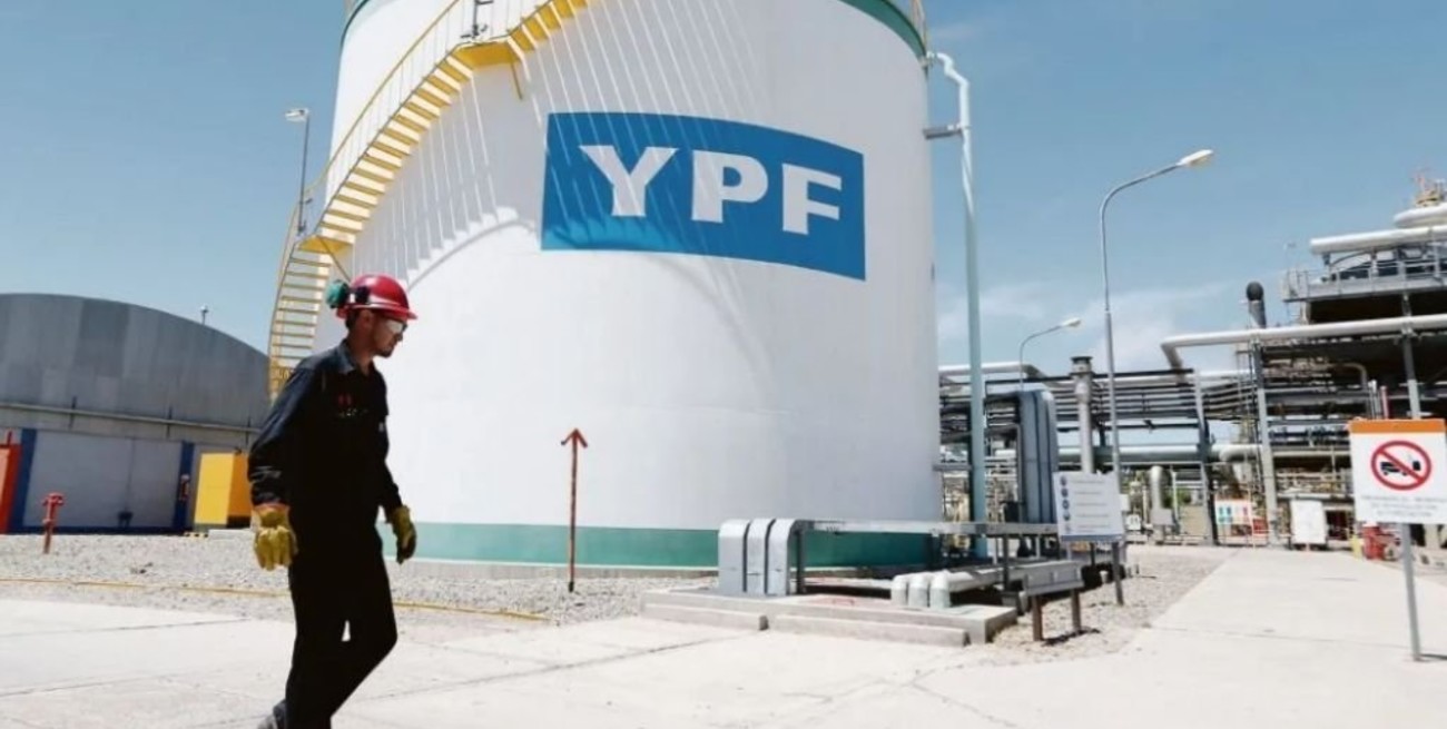 Desde YPF aseguran que el campo tiene garantizado el abastecimiento de gasoil