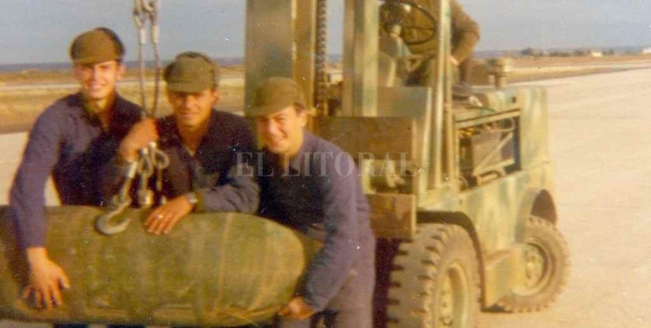 Armó bombas durante la Guerra de Malvinas  y aún lucha para que reconozcan su honor