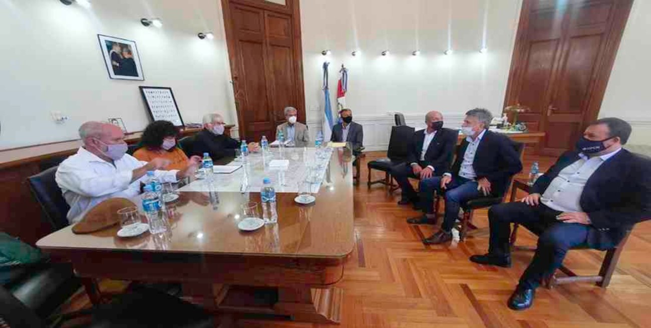 El gobierno de Santa Fe ofreció el 46 % de aumento a los estatales