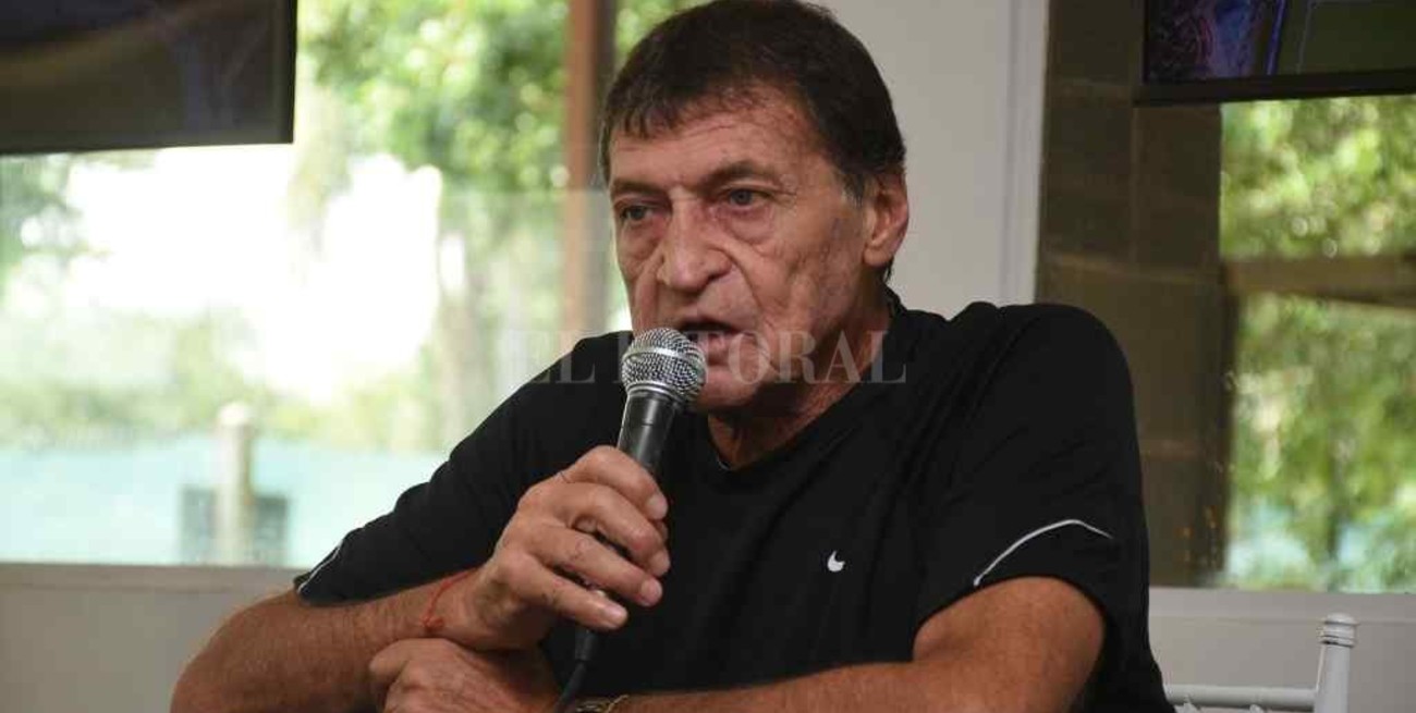 Para Falcioni el Clásico contra Unión "es el partido del jugador y la gente"