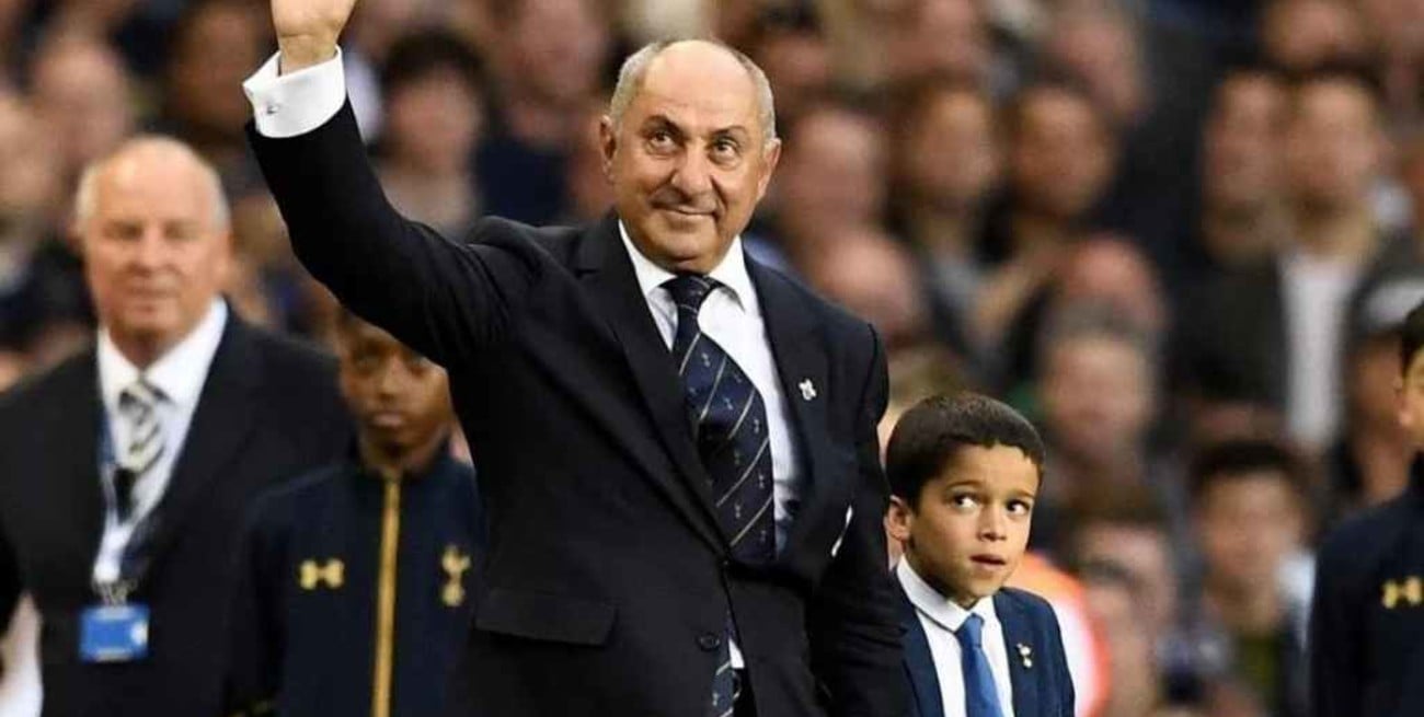 Osvaldo Ardiles fue operado del corazón en Londres