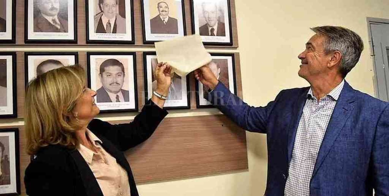 Laguna Paiva: homenajearon a un ex presidente comunal