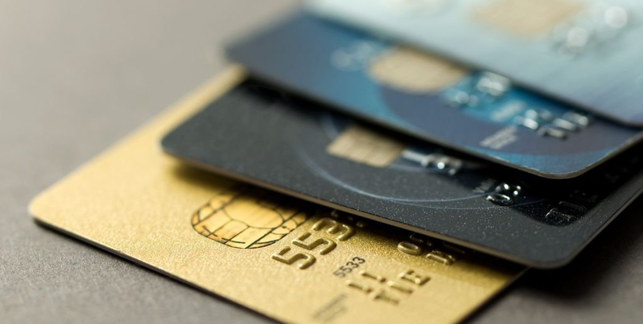 Los gastos en dólares con tarjeta de crédito en Argentina anotaron su máximo desde 2019