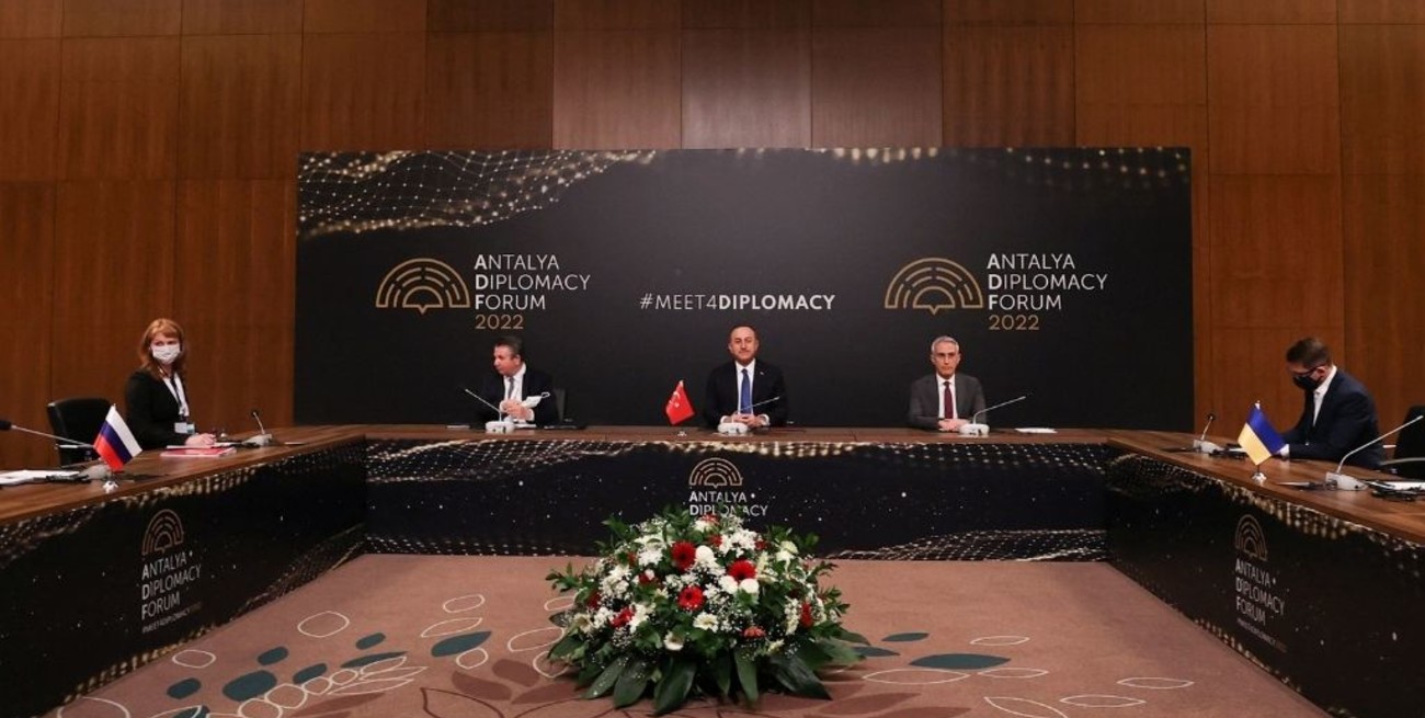 Rusia - Ucrania: finalizó la reunión entre los cancilleres y no hubo avances en el alto el fuego