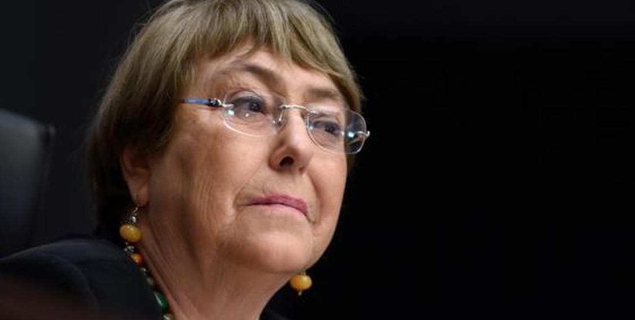 Michelle Bachelet alerta sobre "crímenes de guerra" en Ucrania