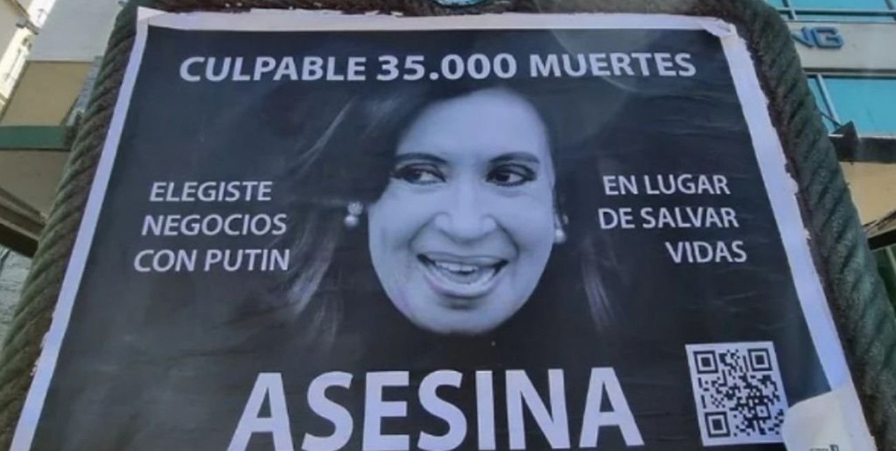 Identificaron a la mujer acusada de pegar los afiches contra Cristina Kirchner